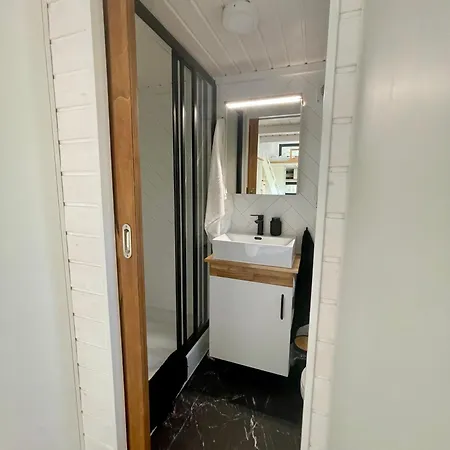 Tiny Silent House River *