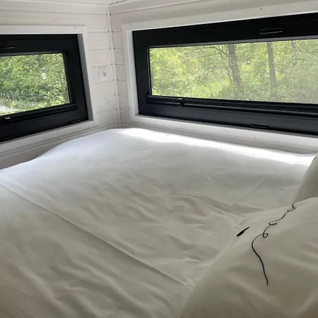 بيت للعطل Tiny Silent House River زبليفو