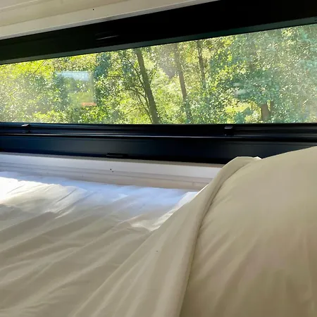 Tiny Silent House River * زبليفو