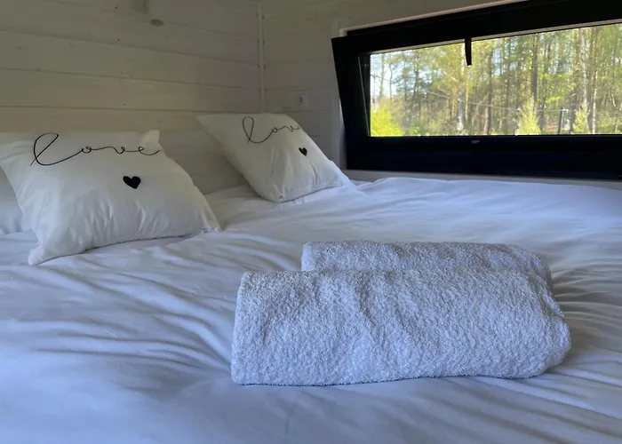 Tiny Silent House River * زبليفو