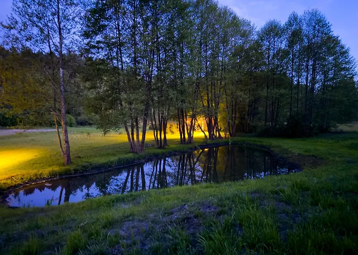 Tiny Silent House River 別荘 ズブレボ